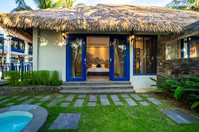 Bungalow with Jacuzzi